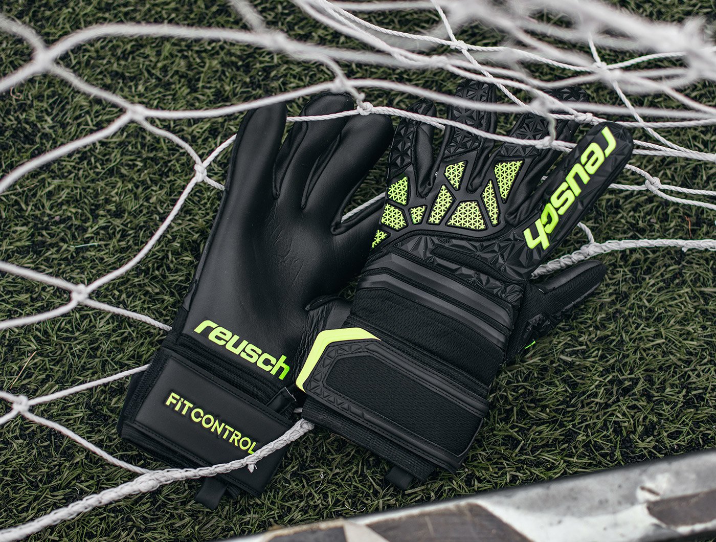 reusch-gloves